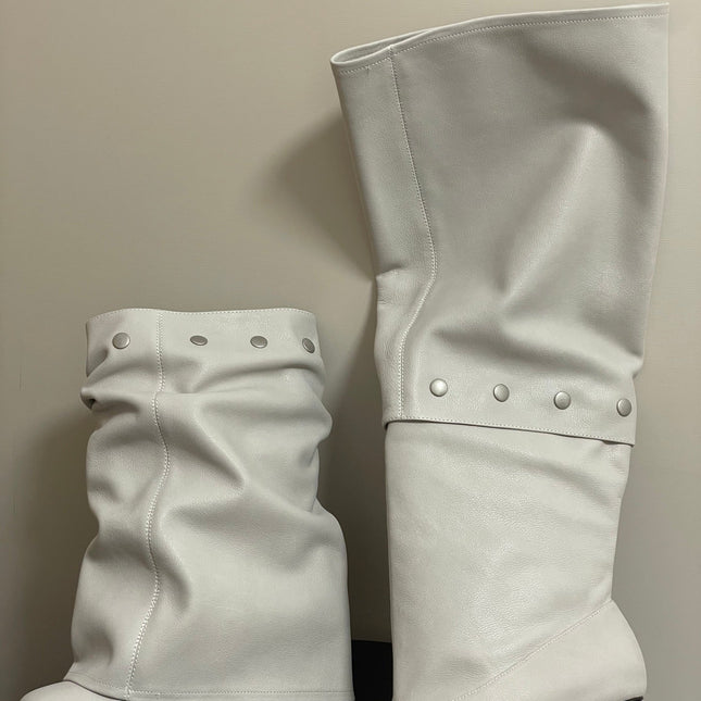 ALO 25S PALOMA WOOL TIERED BOOTS IN CREAM WHITE LAMBSKIN WITH STUD