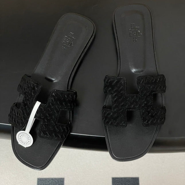 HM 25S ORAN SANDAL IN BLACK SUEDE AND LAMBSKIN