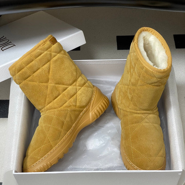 DIOR 25S FROST LOW ANKLE BOOTS IN GOLDEN BROWN SUEDE