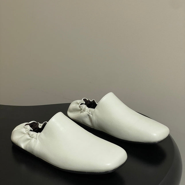 CELINE 26S ELASTIC-BACK FLAT SHOES IN WHITE LAMBSKIN