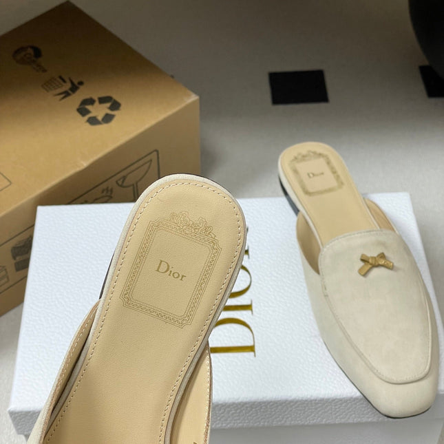 DIOR 26S MULES IN BEIGE SUEDE WITH BOW