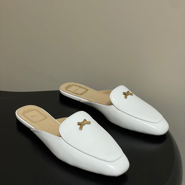 DIOR 26S MULES IN WHITE CALFSKIN WITH BOW