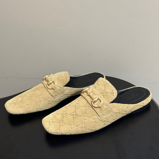 GUCCI 26S HORSEBIT LOAFER MULES IN BEIGE SUEDE