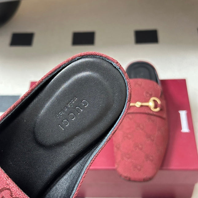 GUCCI 26S HORSEBIT LOAFER MULES IN RED CANVAS