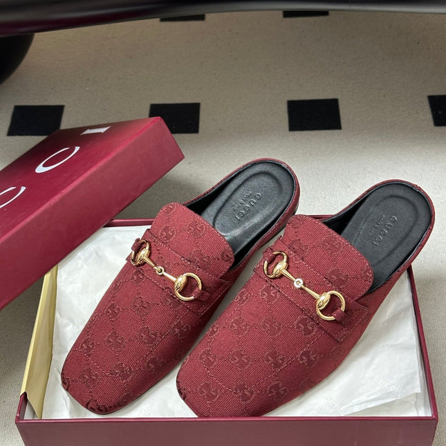 GUCCI 26S HORSEBIT LOAFER MULES IN RED CANVAS