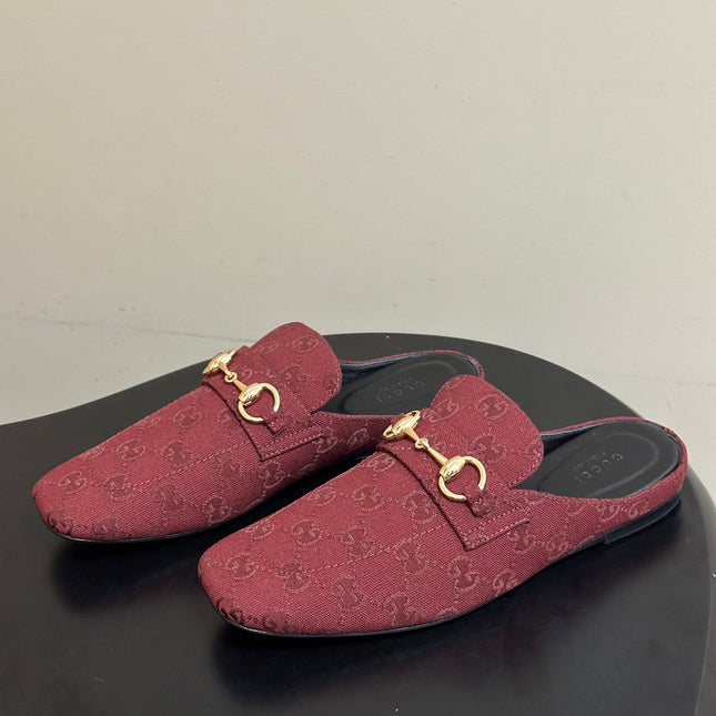 GUCCI 26S HORSEBIT LOAFER MULES IN RED CANVAS