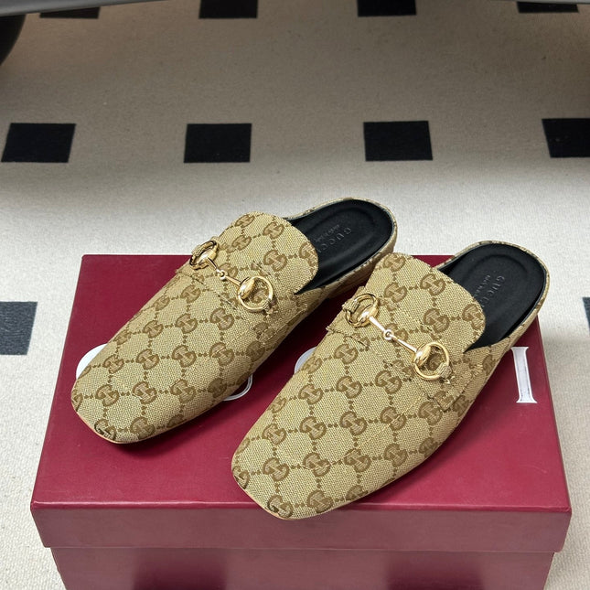 GUCCI 26S HORSEBIT LOAFER MULES IN BEIGE CANVAS