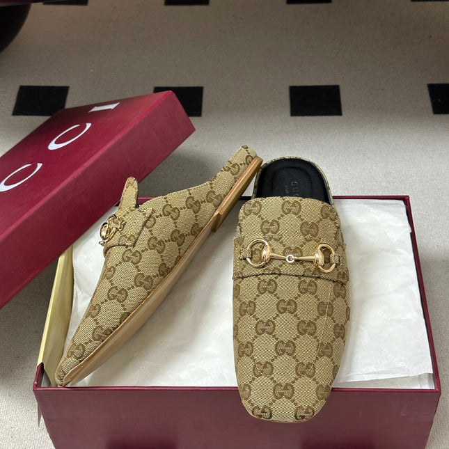GUCCI 26S HORSEBIT LOAFER MULES IN BEIGE CANVAS