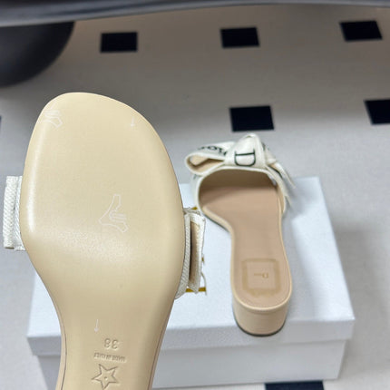 DIOR 26S J'ADIOR HEELED SLIDE 35MM IN BEIGE AND WHITE EMBROIDERED COTTON