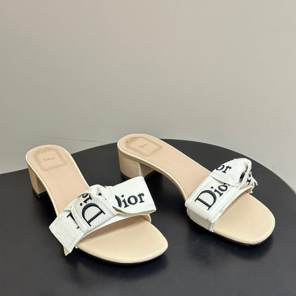DIOR 26S J'ADIOR HEELED SLIDE 35MM IN BEIGE AND WHITE EMBROIDERED COTTON