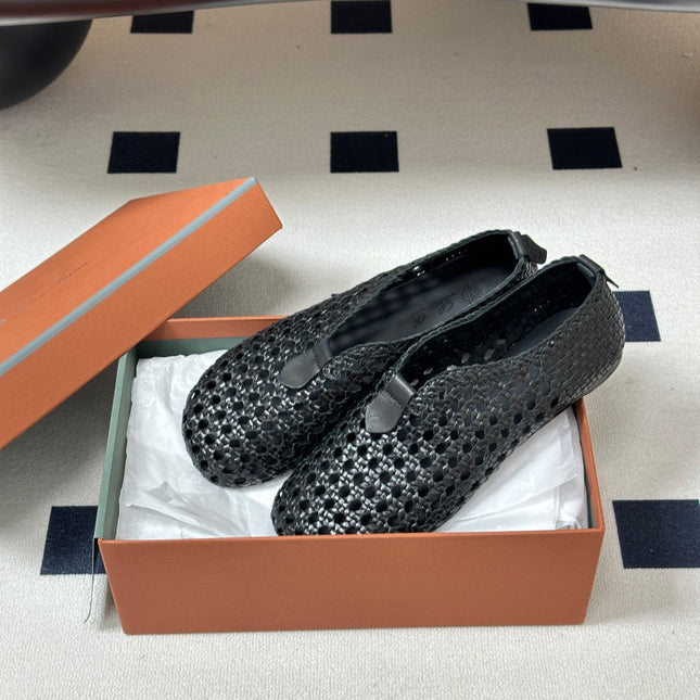 LP 26S BALLET FLATS IN BLACK CALFSKIN WITH BASKETWEAVE DESIGN