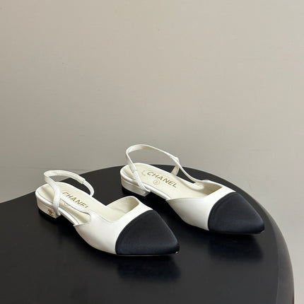 CHANEL 26S POINTED TOE SLINGBACKS IN WHITE LAMBSKIN AND BLACK FABRIC