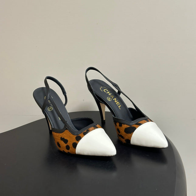 CHANEL 26S POINTED TOE HIGH HEEL SLINGBACKS 85 MM IN BROWN PONY HAIR WITH WHITE TOE