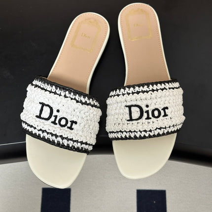 DIOR 26S FLAT SLIDE SANDALS IN IVORY WHITE RAFFIA