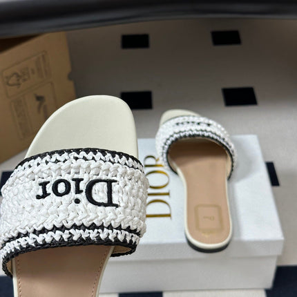 DIOR 26S FLAT SLIDE SANDALS IN IVORY WHITE RAFFIA