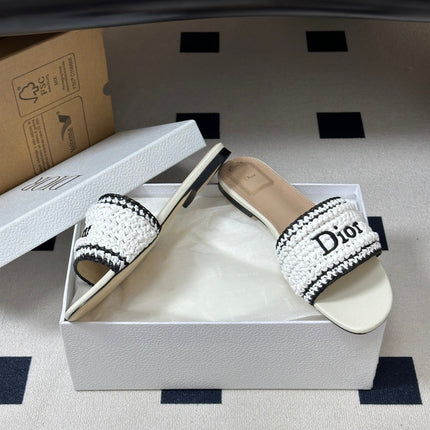DIOR 26S FLAT SLIDE SANDALS IN IVORY WHITE RAFFIA