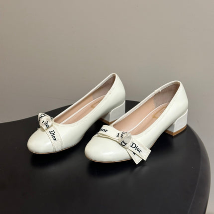 DIOR 26S MARY JANE HIGH HEELS 35MM IN IVORY WHITE CALFSKIN WITH LOGO RIBBON