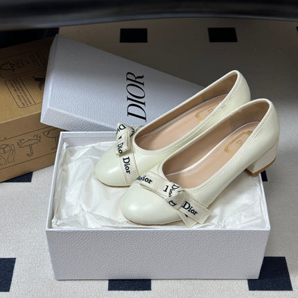 DIOR 26S MARY JANE HIGH HEELS 35MM IN IVORY WHITE CALFSKIN WITH LOGO RIBBON