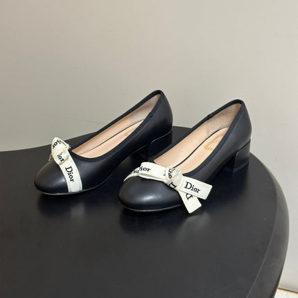 DIOR 26S MARY JANE HIGH HEELS 35MM IN BLACK CALFSKIN WITH WHITE LOGO RIBBON