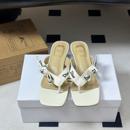 DIOR 26S HIGH-HEEL THONG SANDAL 30MM IN IVORY WHITE EMBROIDERED CANVAS AND CALFSKIN