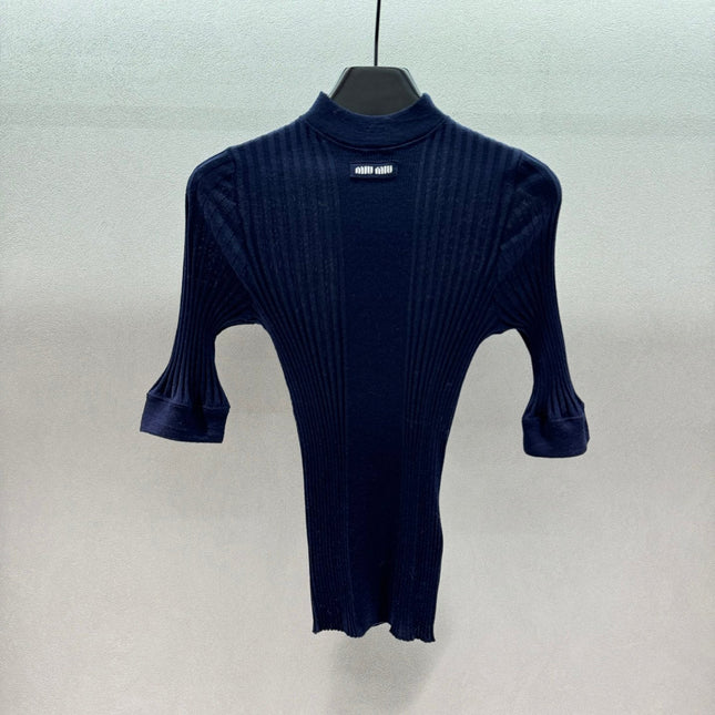 MIUMIU SHORT-SLEEVE SWEATER STYLE 709