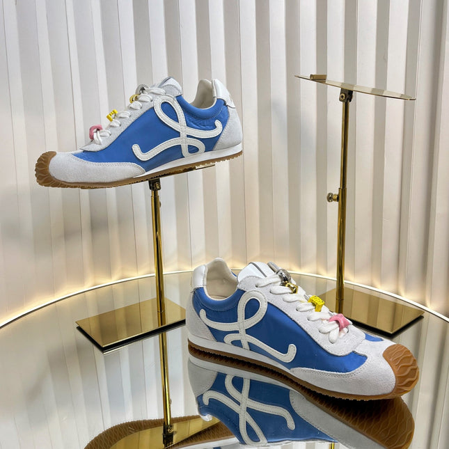 LOEWE 26S RUNNER 2.0 SNEAKERS IN WHITE SUEDE AND BLUE FABRIC