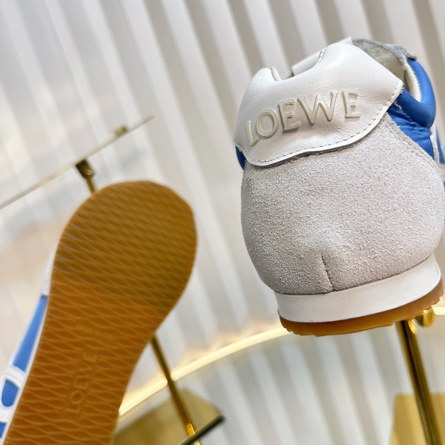 LOEWE 26S RUNNER 2.0 SNEAKERS IN WHITE SUEDE AND BLUE FABRIC