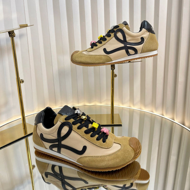LOEWE 26S RUNNER 2.0 SNEAKERS IN SAND BEIGE FABRIC AND SUEDE