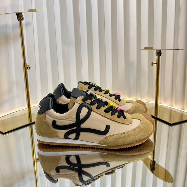 LOEWE 26S RUNNER 2.0 SNEAKERS IN SAND BEIGE FABRIC AND SUEDE