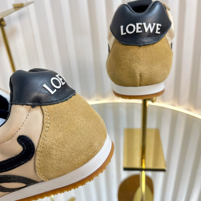 LOEWE 26S RUNNER 2.0 SNEAKERS IN SAND BEIGE FABRIC AND SUEDE