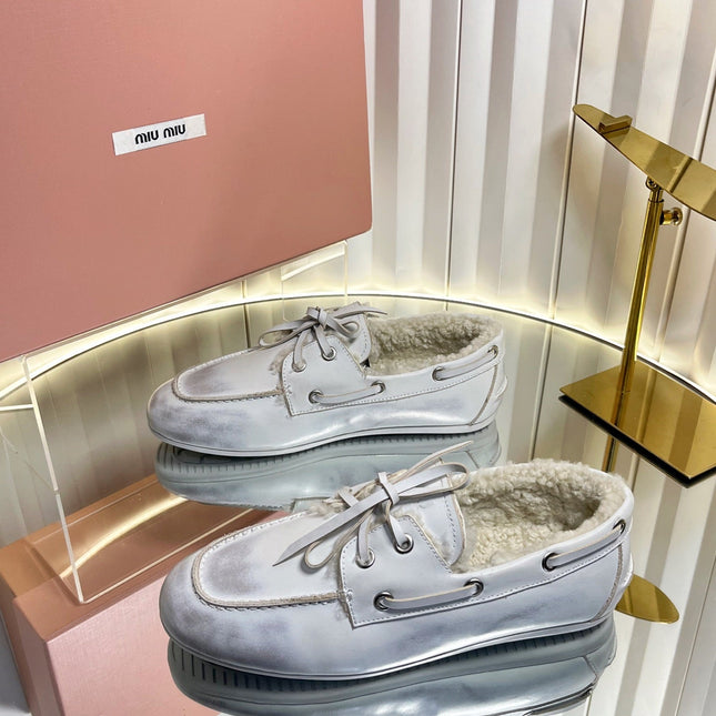 MIUMIU 26S FUR BOAT SHOES IN LIGHT GRAY CALFSKIN