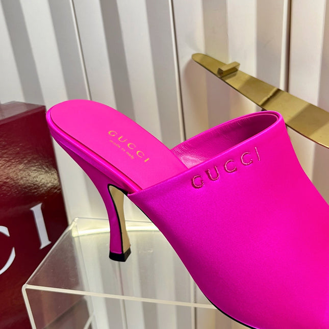 GUCCI 26S HIGH-HEELED SANDALS 100 MM IN DARK PINK SATIN
