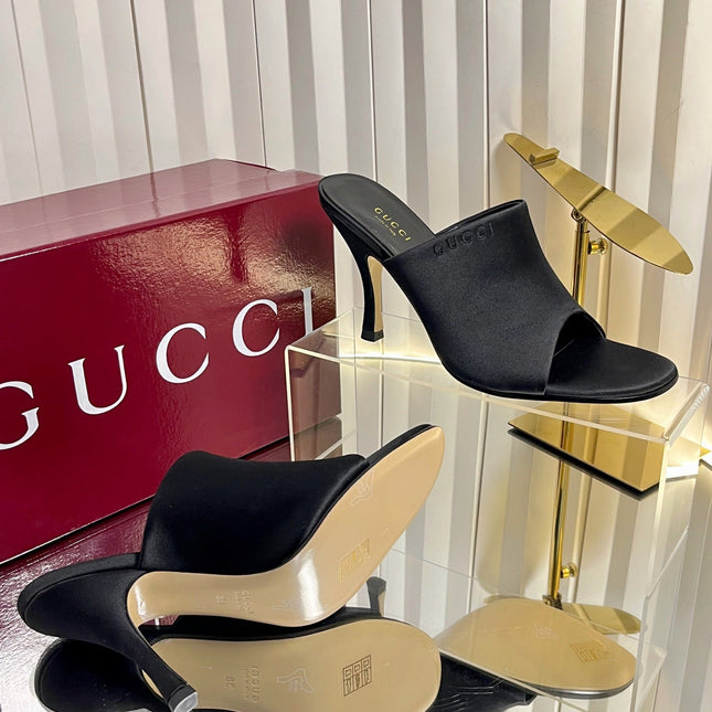 GUCCI 26S HIGH-HEELED SANDALS 100 MM IN BLACK SATIN