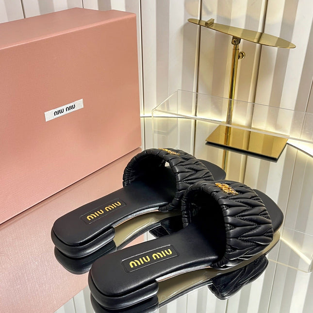 MIUMIU 26S MATELASSE SLIDES IN BLACK CALFSKIN GOLD HARDWARE