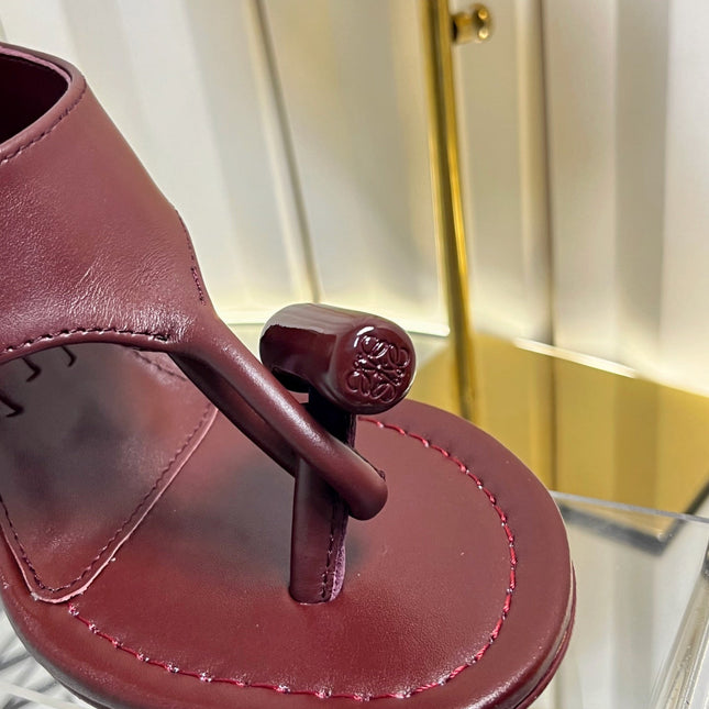 LOEWE 26S HEELED THONG SANDALS 90 MM IN DARK RED CALFSKIN