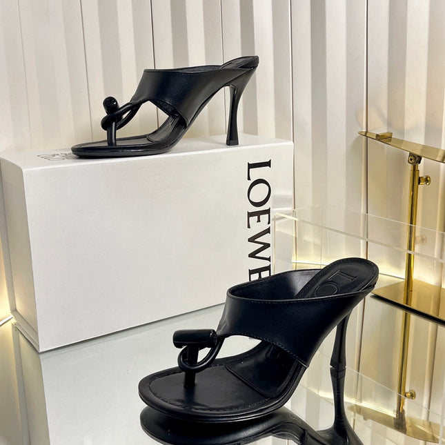 LOEWE 26S HEELED THONG SANDALS 90 MM IN BLACK CALFSKIN