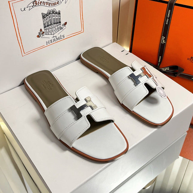 HM 26S ORAN SANDALS IN WHITE CALFSKIN SILVER HARDWARE
