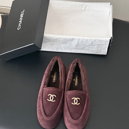 CHANEL 26S LOAFERS IN BURGUNDY SUEDE AND SHEARLING LINING