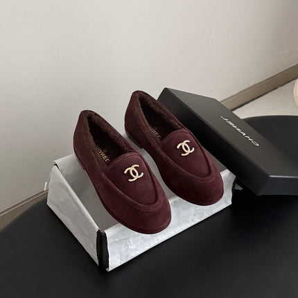 CHANEL 26S LOAFERS IN BURGUNDY SUEDE AND SHEARLING LINING