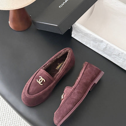 CHANEL 26S LOAFERS IN BURGUNDY SUEDE AND SHEARLING LINING