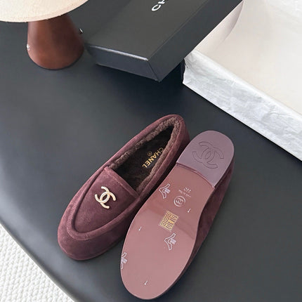 CHANEL 26S LOAFERS IN BURGUNDY SUEDE AND SHEARLING LINING