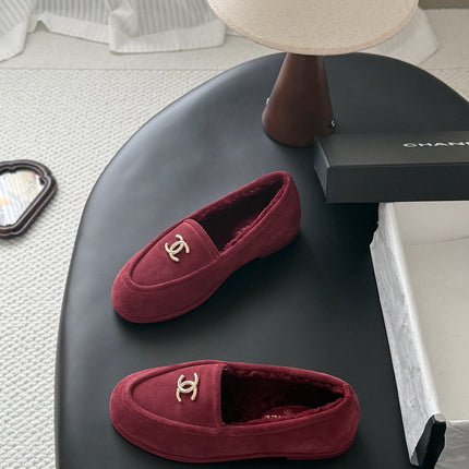 CHANEL 26S LOAFERS IN BURGUNDY SUEDE AND SHEARLING LINING