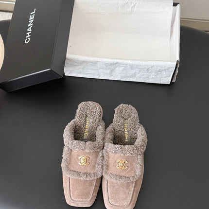 CHANEL 26S MULES IN GREY SHEARLING AND SUEDE