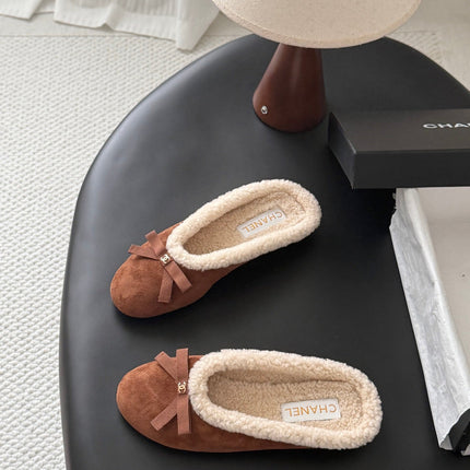 CHANEL 26S MULES IN BROWN SUEDE AND SHEARLING