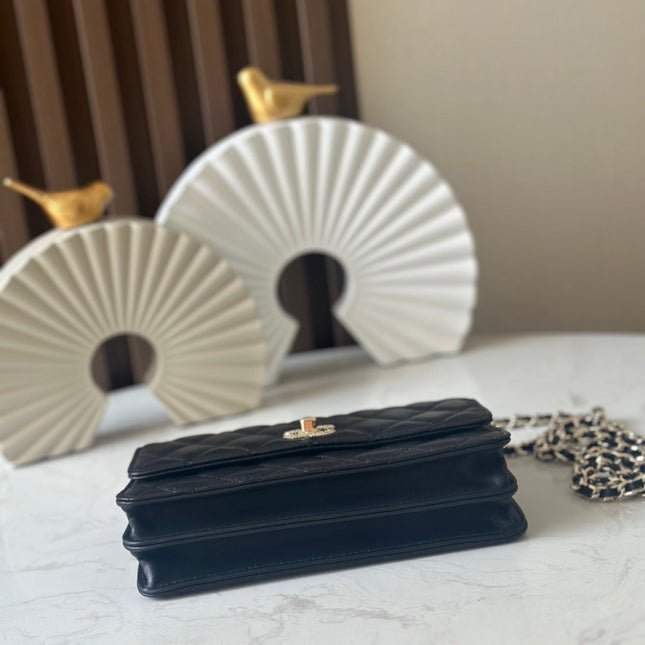 CHANEL 25S MINI FLAP BAG 18 IN BLACK CALFSKIN GOLD HARDWARE