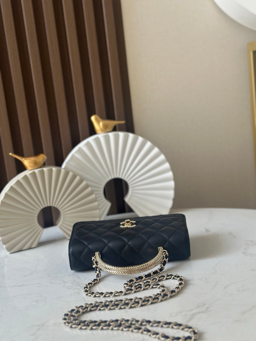 CHANEL 25S MINI FLAP BAG 18 IN BLACK CALFSKIN GOLD HARDWARE