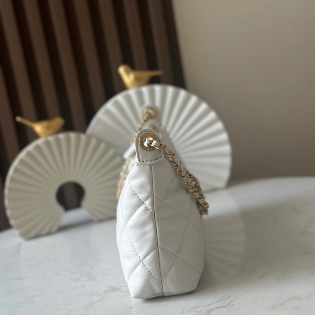 CHANEL 26S HOBO BAG 26 IN WHITE LAMBSKIN