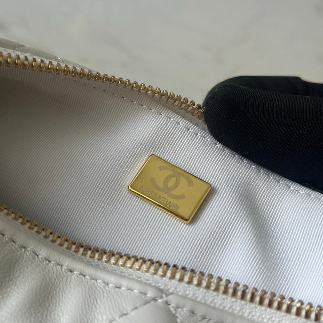 CHANEL 26S HOBO BAG 26 IN WHITE LAMBSKIN