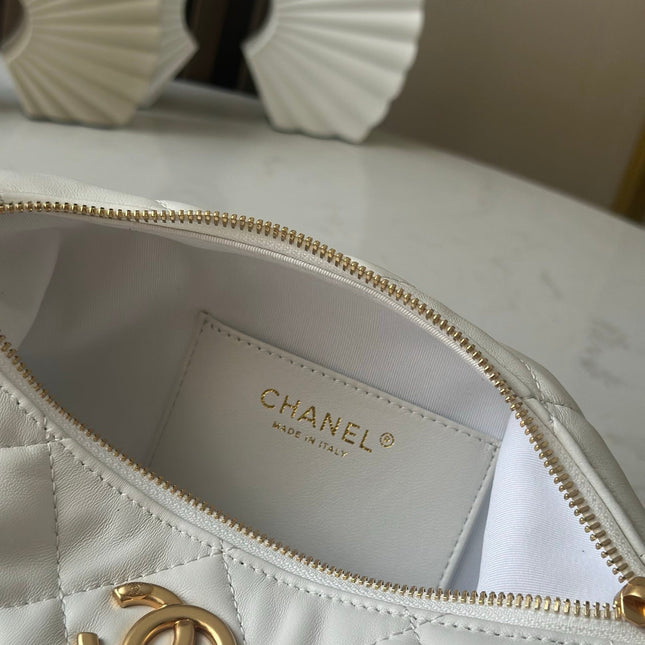 CHANEL 26S HOBO BAG 26 IN WHITE LAMBSKIN