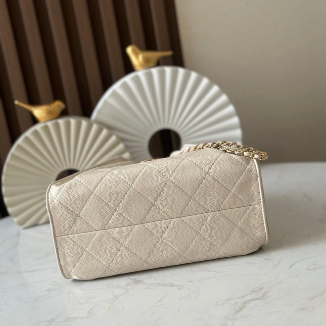 CHANEL 25S HOBO BAG 22 IN CREAM WHITE CALFSKIN GOLD HARDWARE